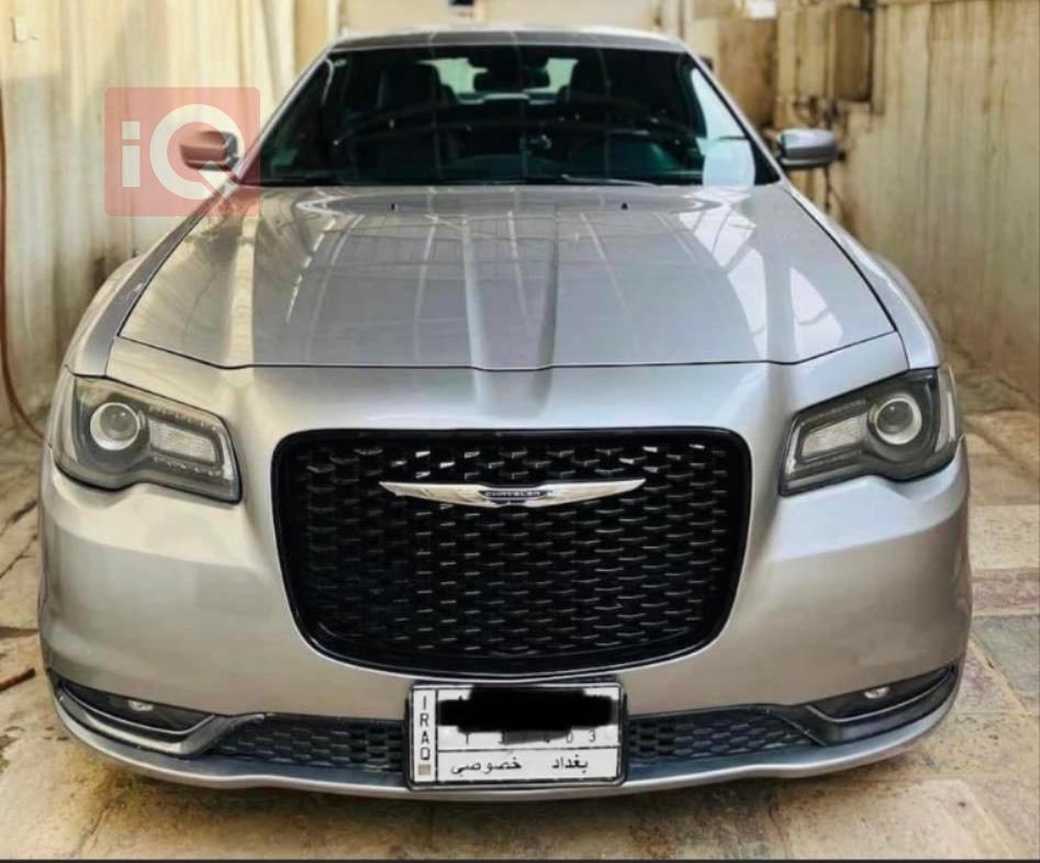 كرايسلر 300
